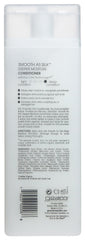 GIOVANNI conditioner texture on hand, shows creamy hydration benefit