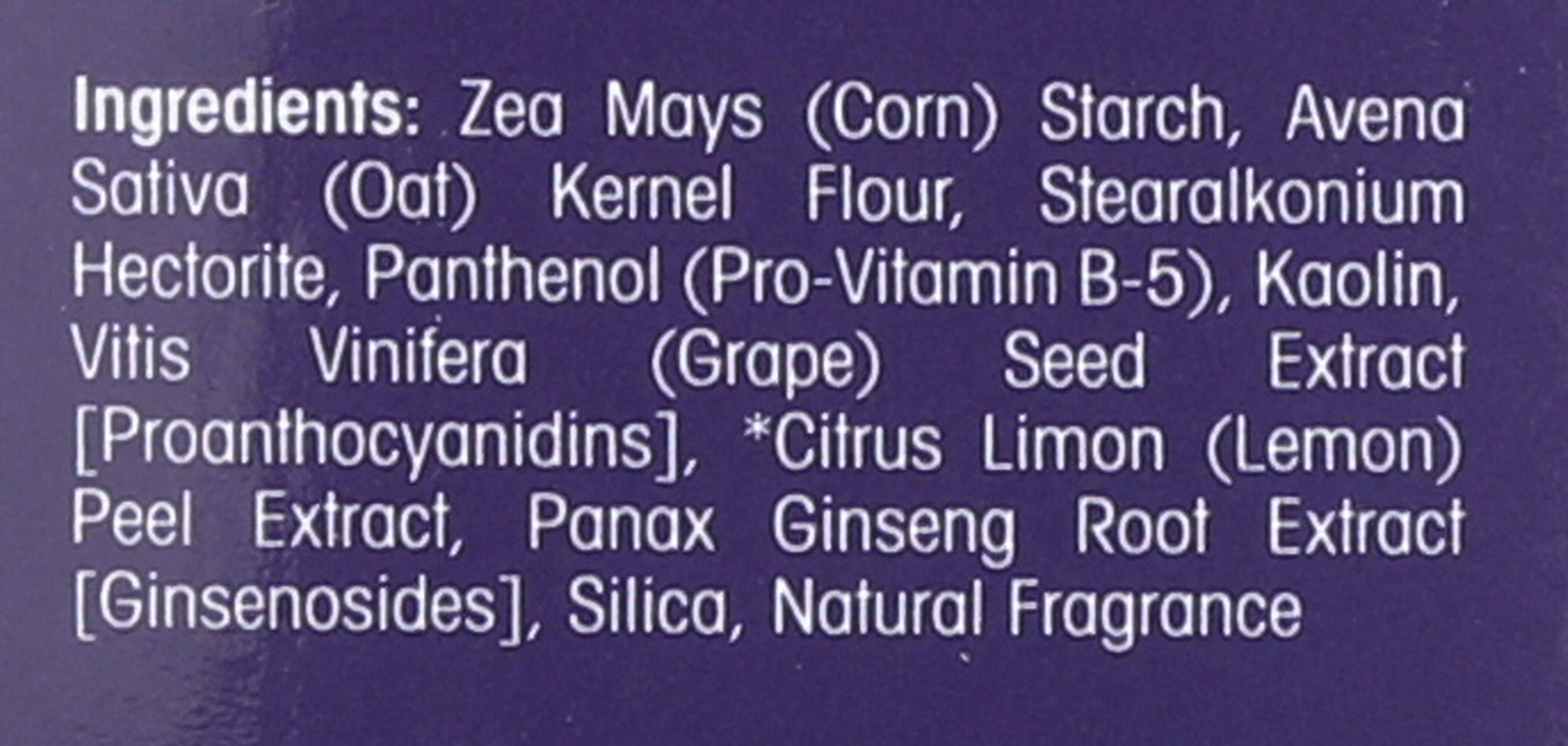 GIOVANNI powder texture on hand illustrating lightweight oil-absorbing formula