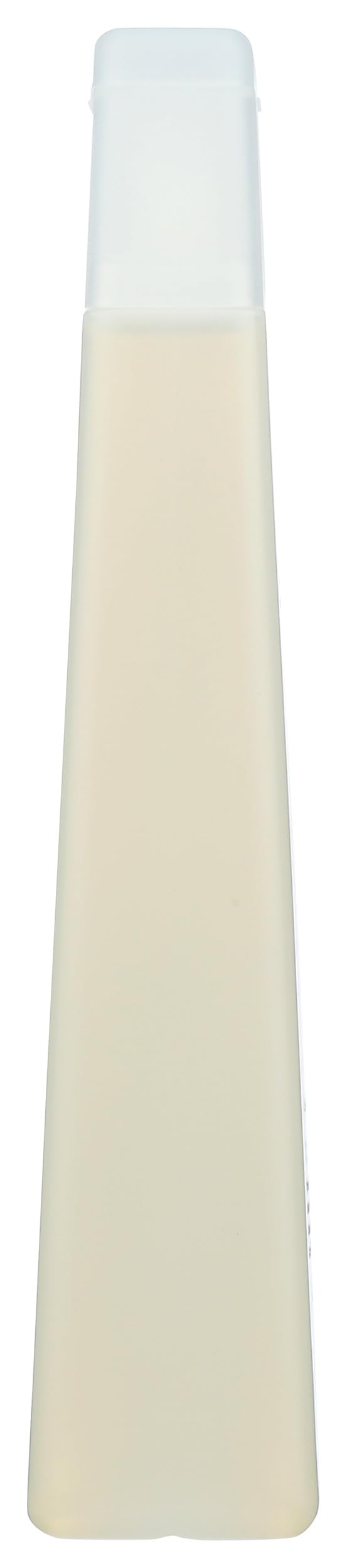 GIOVANNI shampoo in shower being massaged into scalp for refresh benefit