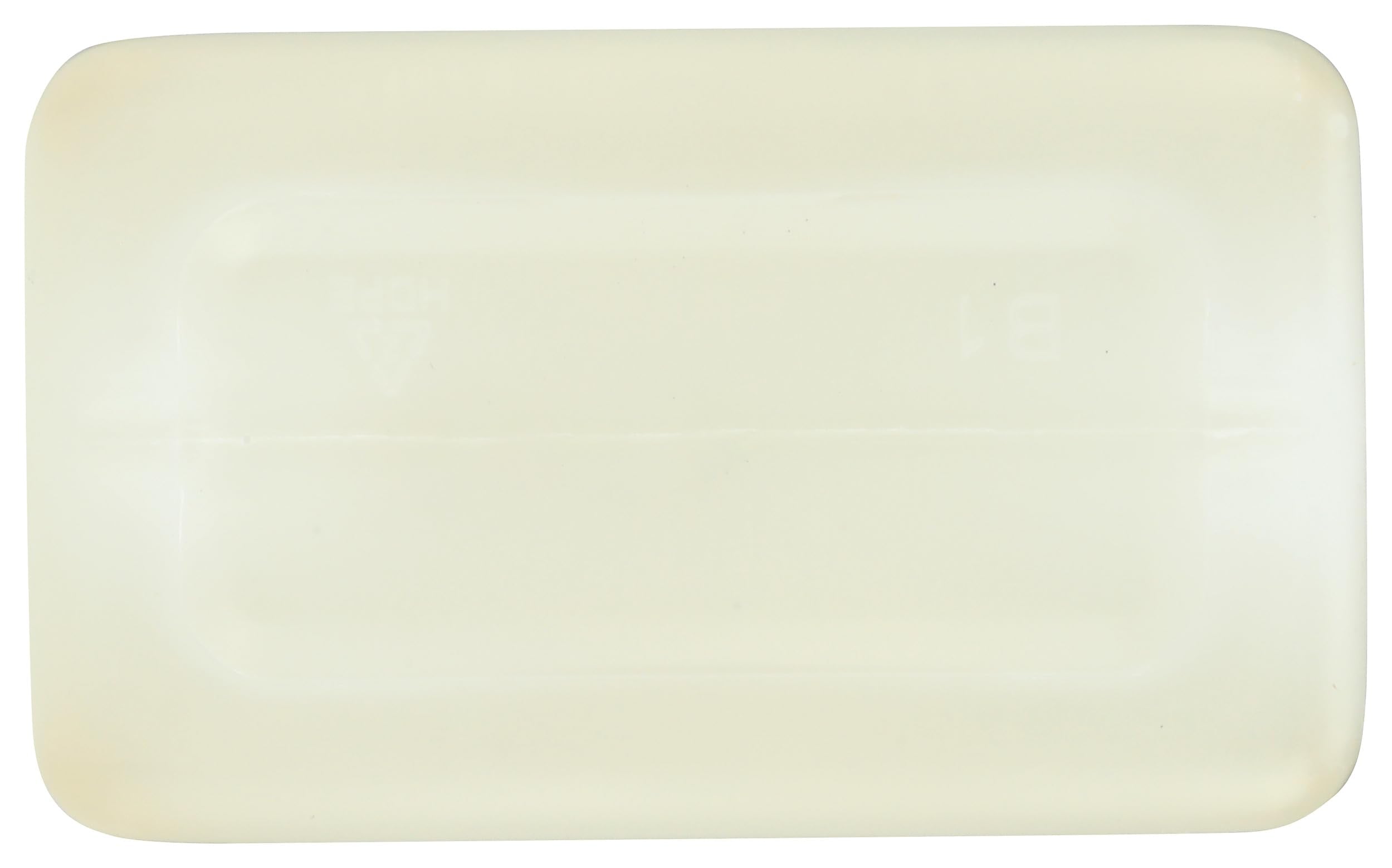 GIOVANNI ingredient label detail highlighting botanical oil benefit