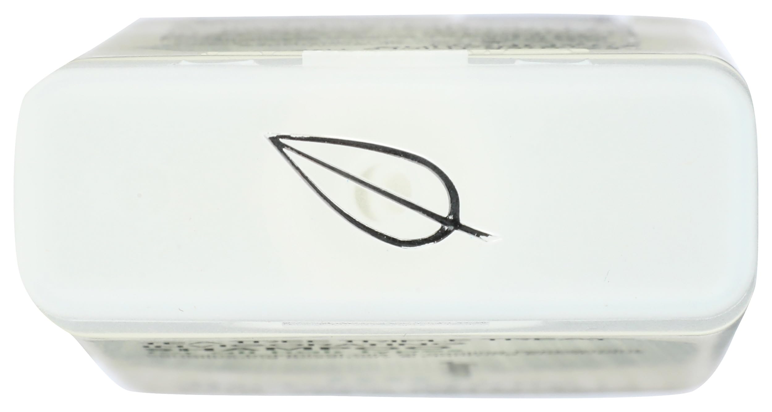 GIOVANNI foamy lather texture illustrating gentle clarifying benefit
