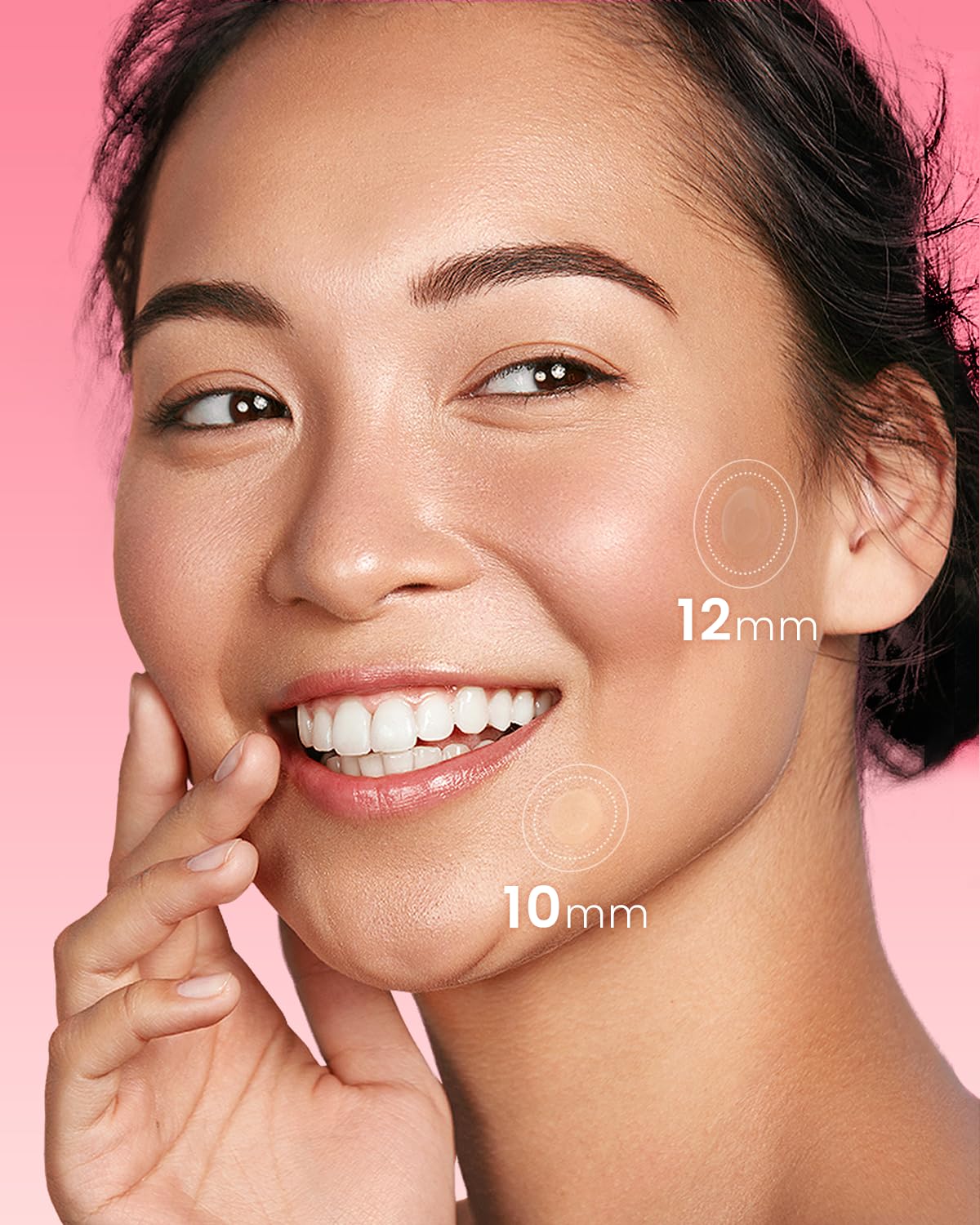 GLAM UP close-up of ultra-thin hydrocolloid texture highlighting discreet finish