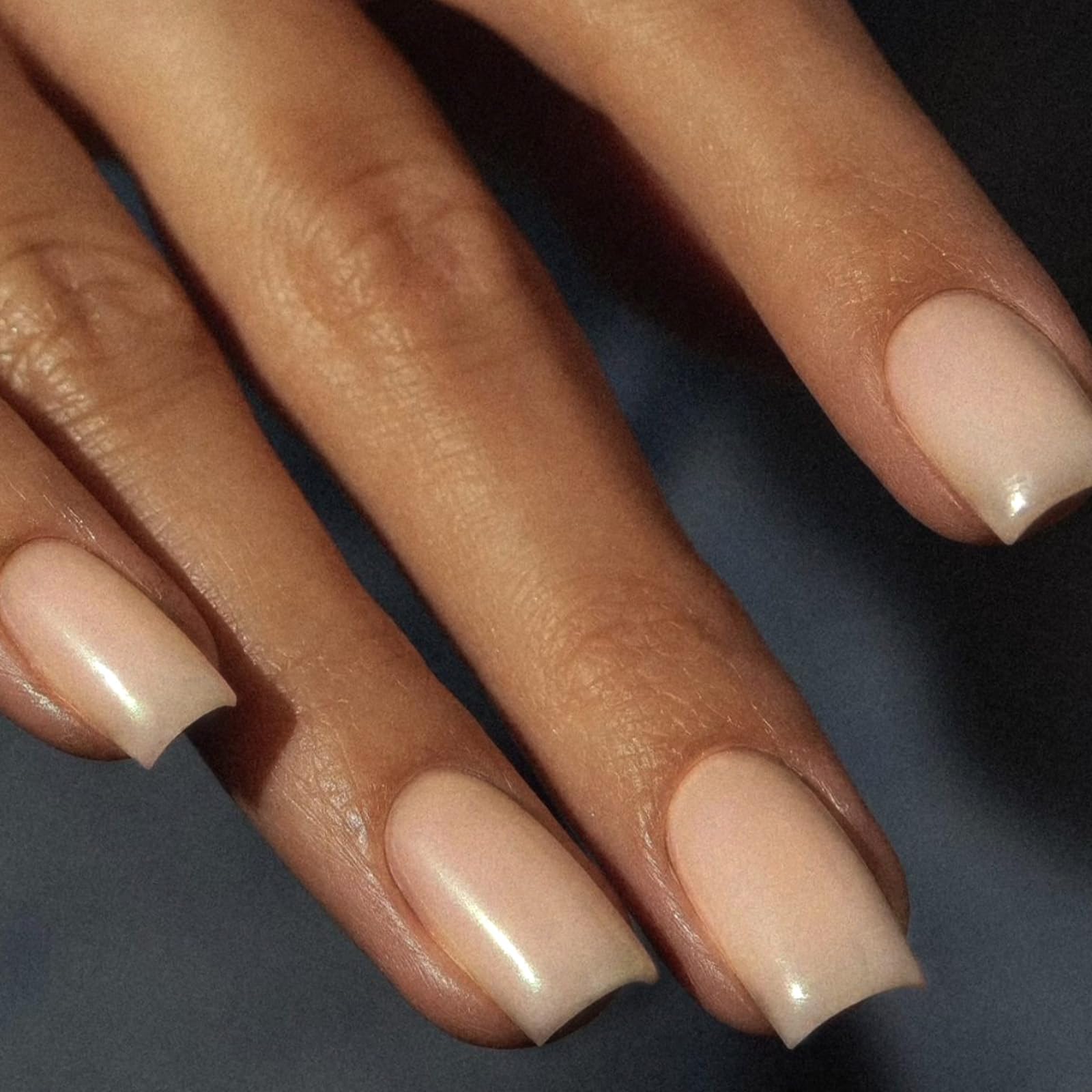 GLAMERMAID demo of adhesive tab application for gentle, reusable wear