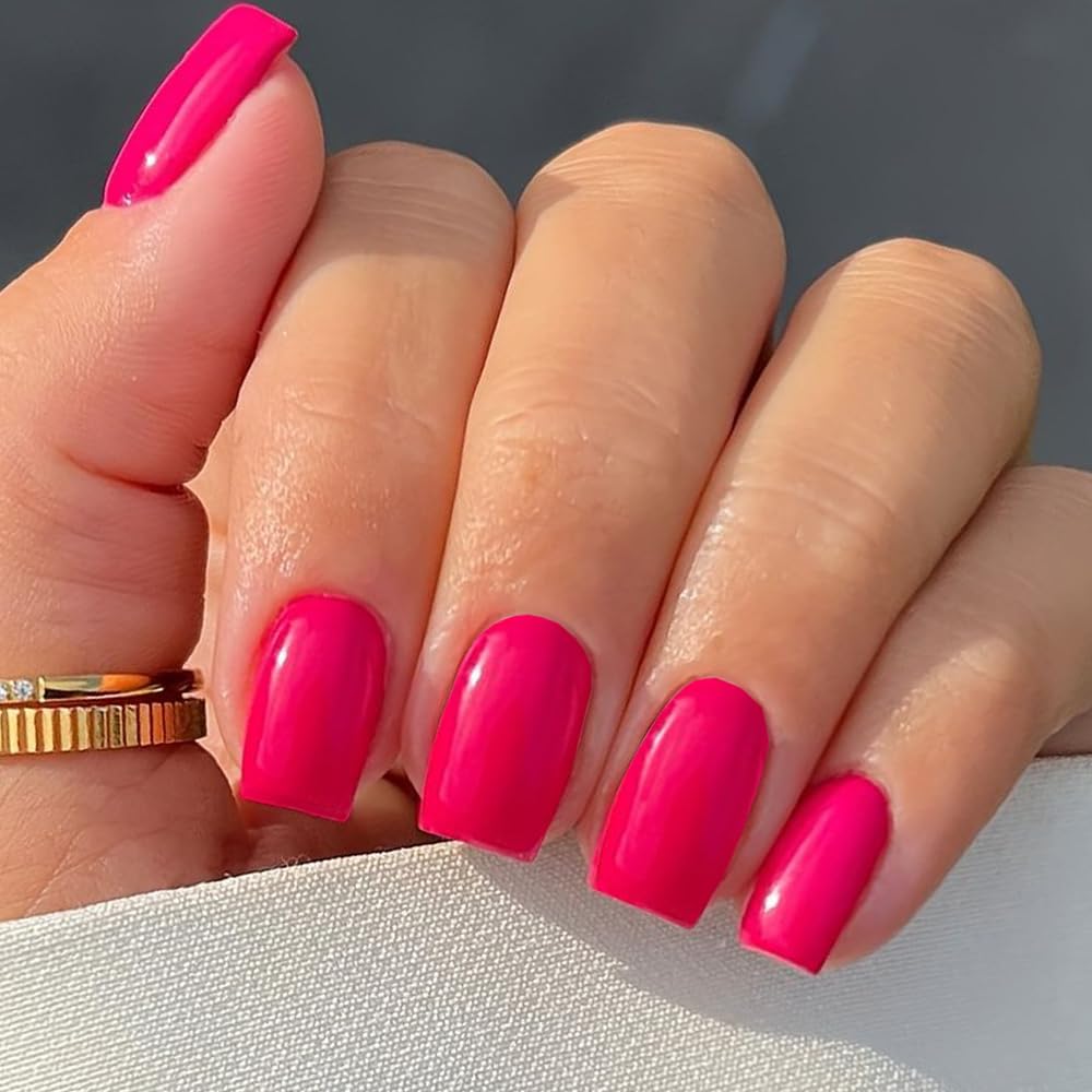 GLAMERMAID close-up of UV jelly finish highlighting glossy gel-like shine and salon look