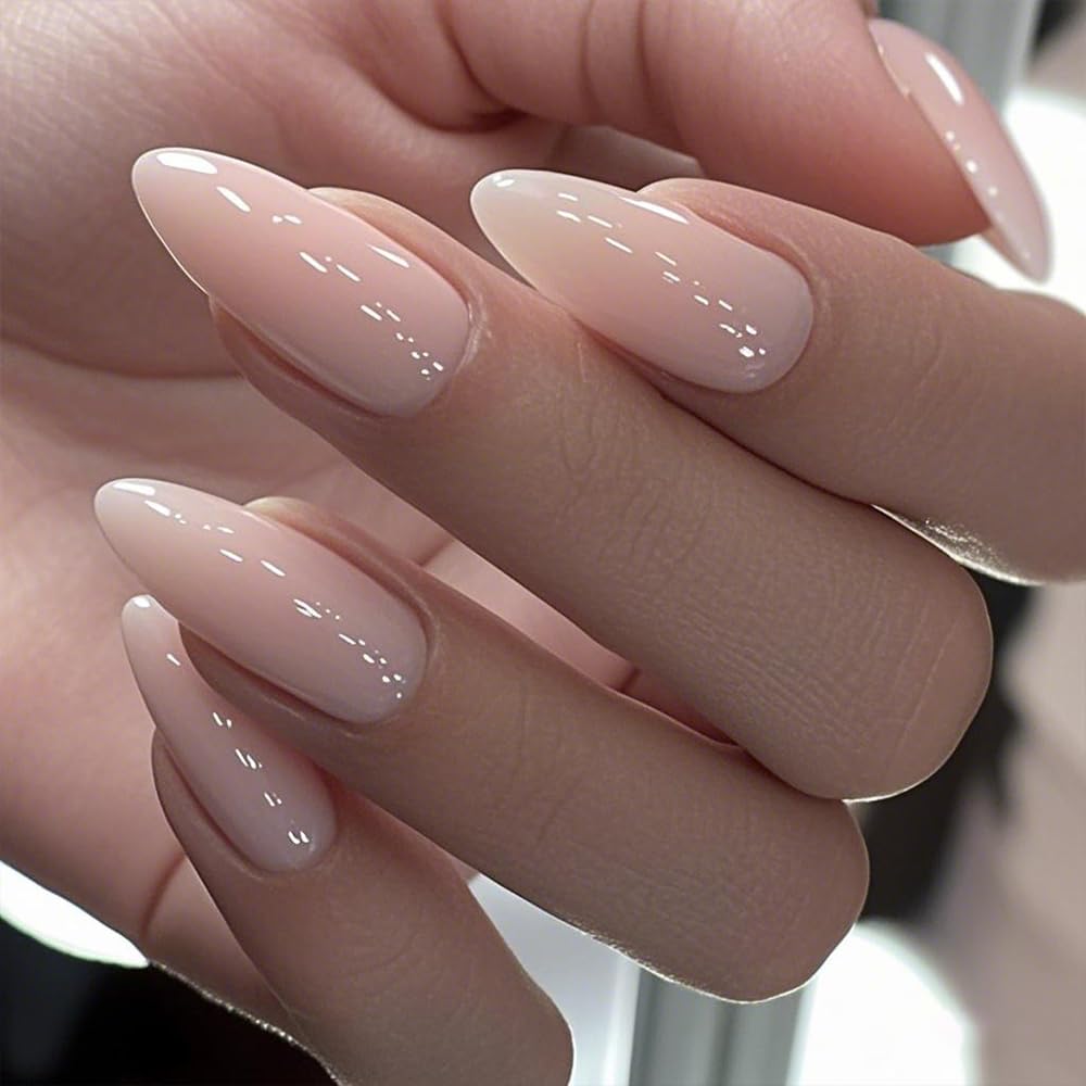 GLAMERMAID close-up glossy gel finish highlighting salon-like shine benefit