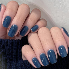 GLAMERMAID close-up of gel-like shine texture highlighting salon finish benefit