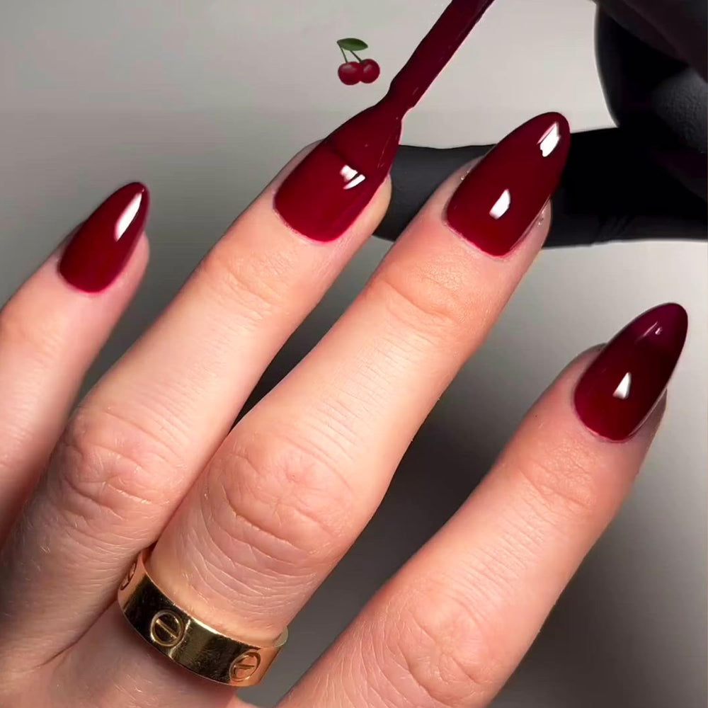 GLAMERMAID close-up jelly gel texture highlighting glossy salon finish