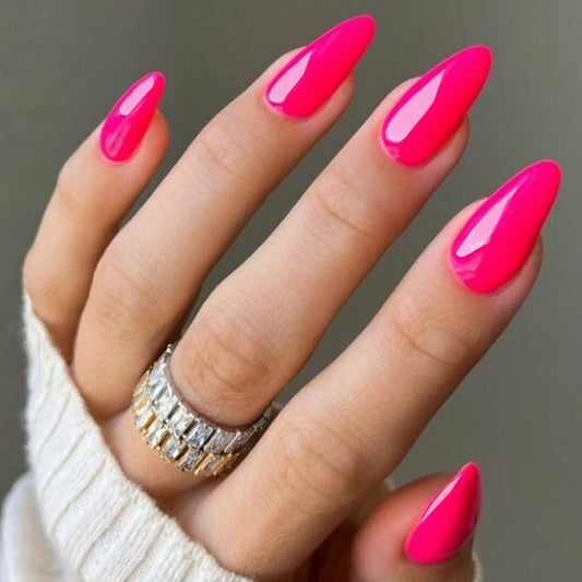 GLAMERMAID front packaging showing hot pink and rose red nails, attractive presentation benefit