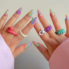 GLAMERMAID spread of 32 press-on nails displaying variety and fit options