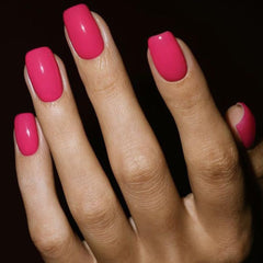 GLAMERMAID application on thumb and index demonstrating easy glue-on process and neat fit