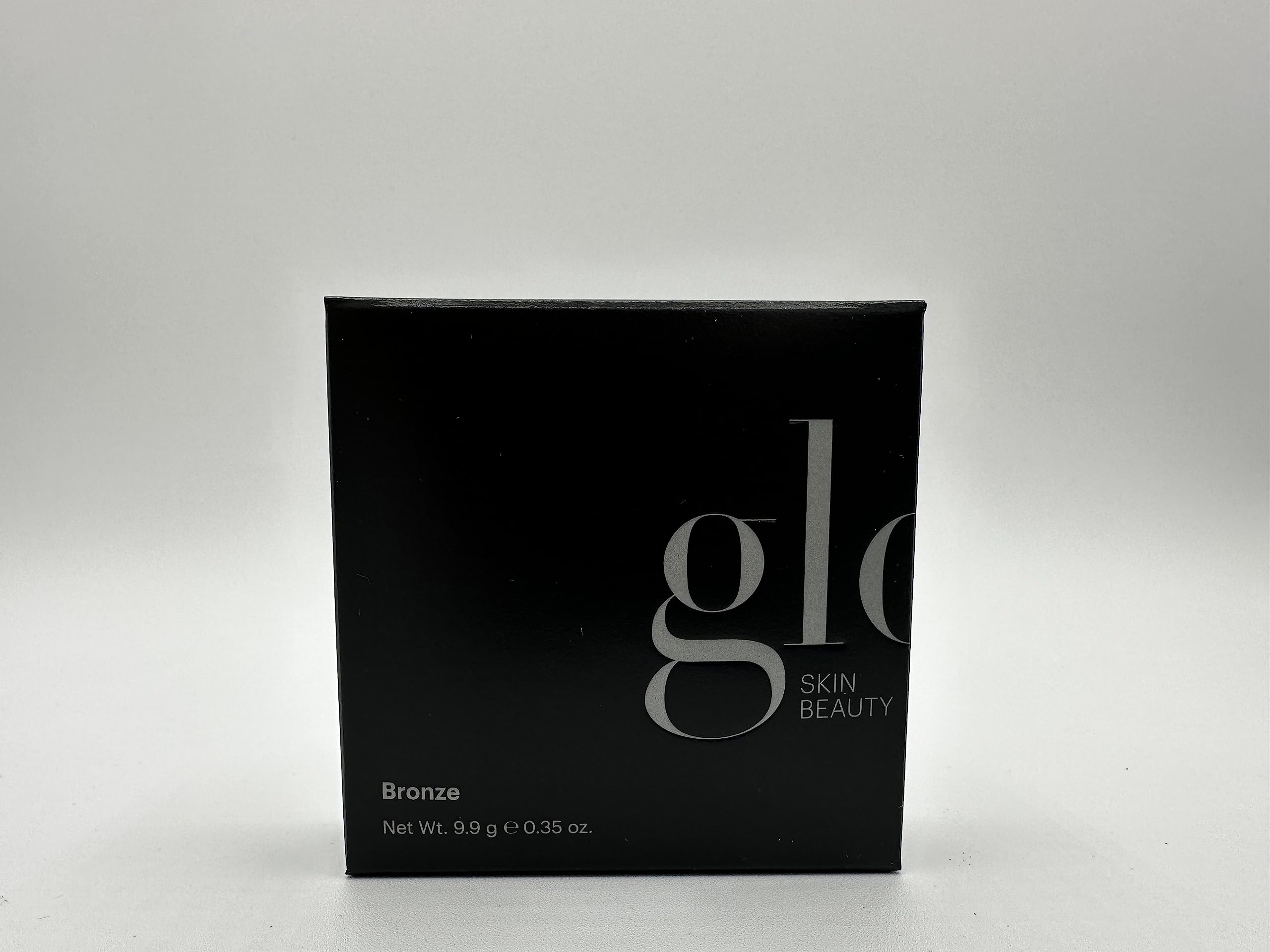Glo Skin Beauty packaging label showing antioxidant ingredients and shade