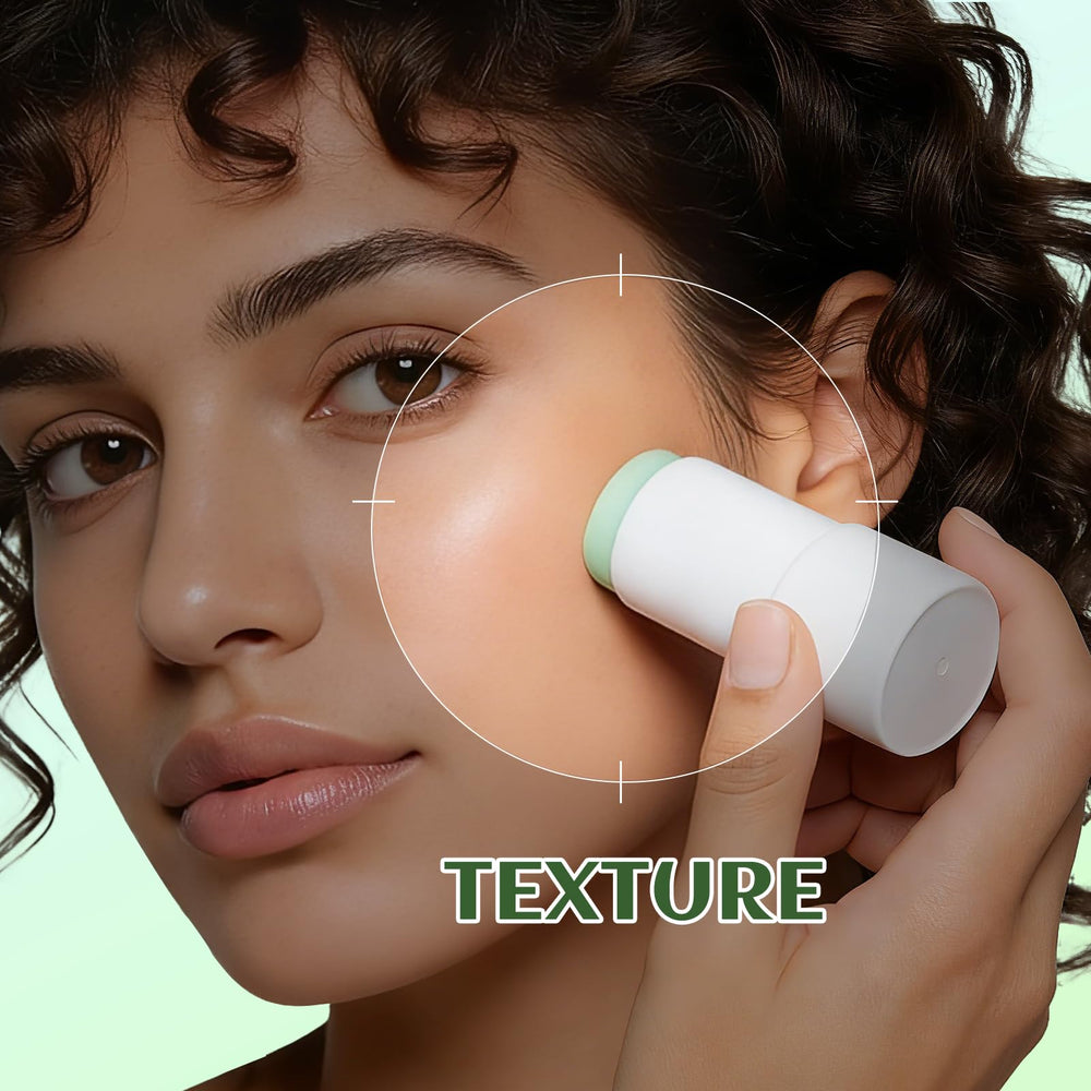 GLPYUEW gliding balm on T-zone to minimize pore appearance