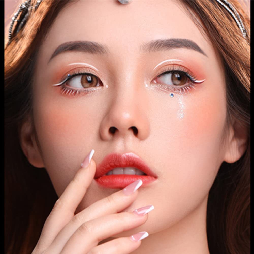 Go Ho under-eye highlight application demonstrating lift and contrast