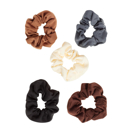 GOODY close-up of scrunchie fabric texture illustrating soft cushioning benefit