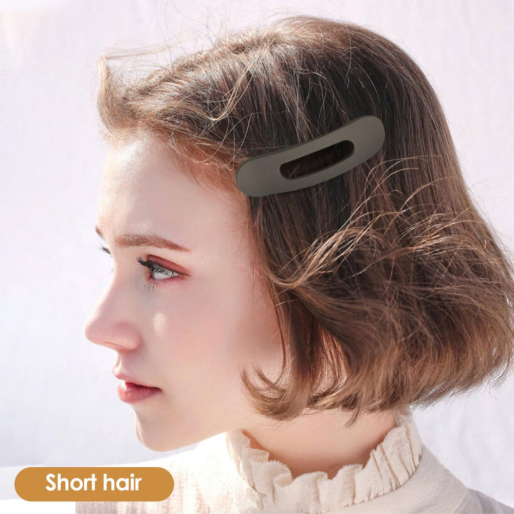 GOOWEAYY clips packed in a travel makeup bag for easy portability