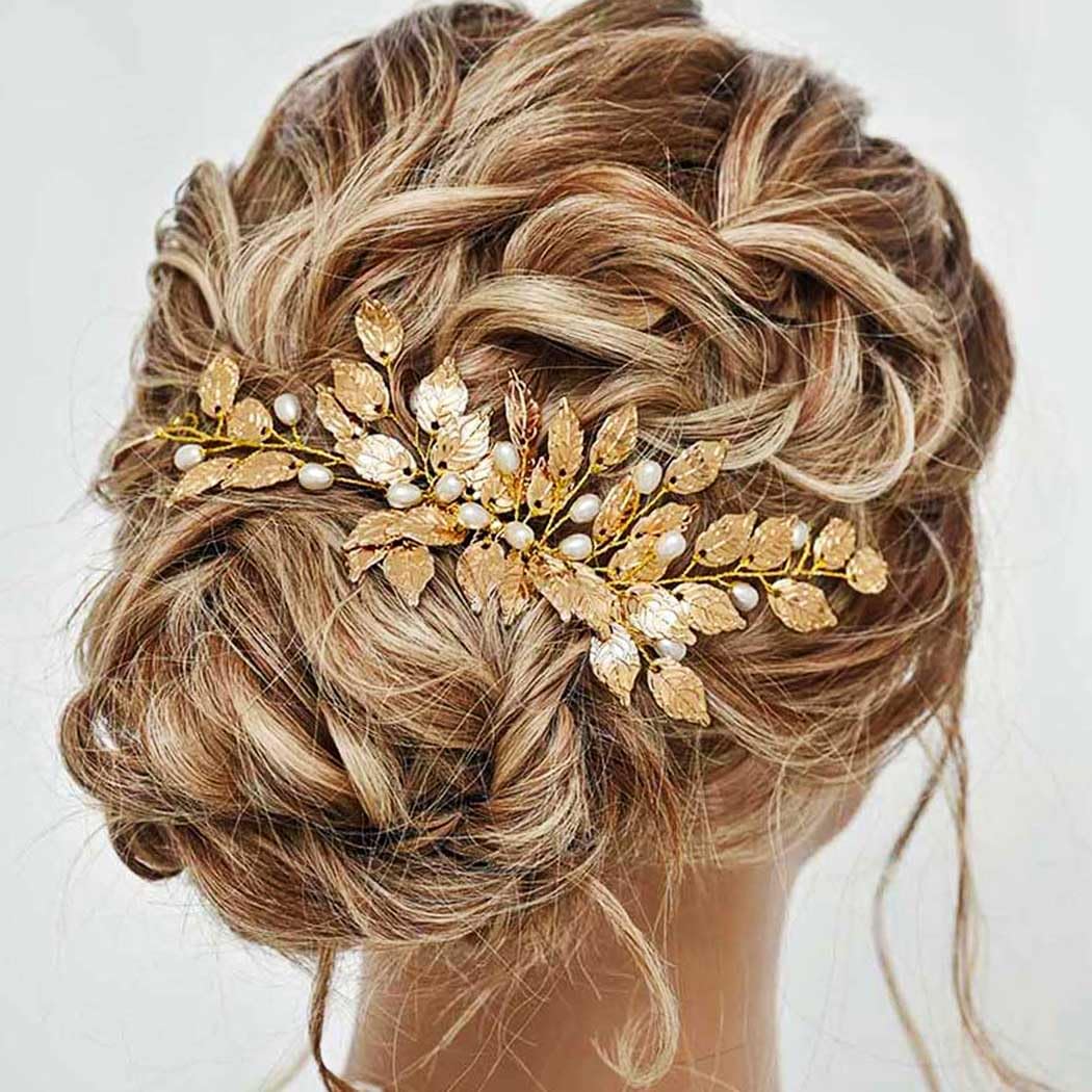 GORAIS front view gold wedding hair comb showing elegant leaves and pearls for bridal sparkle