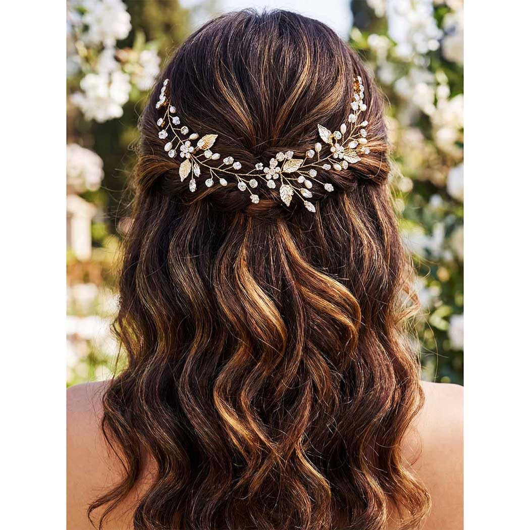 GORAIS wedding updo styling displays polished, photo-ready finish