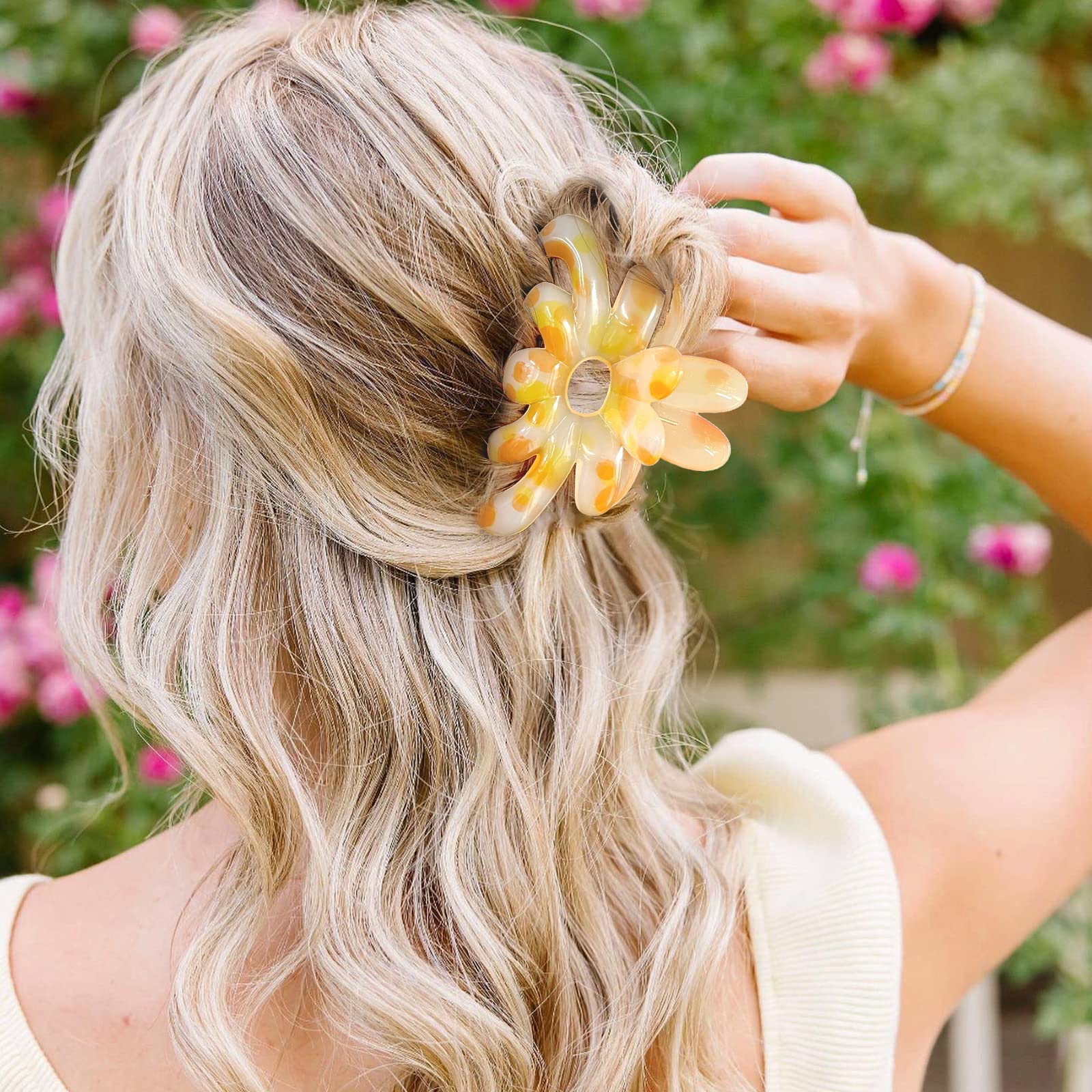 GQLV in use half-up hairstyle showing clip holding hair comfortably benefit: easy one-hand styling