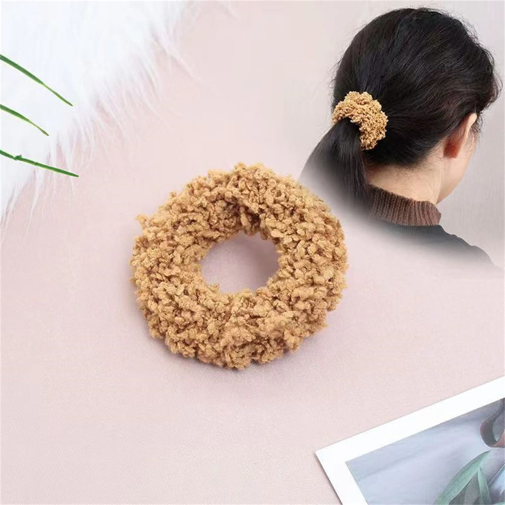 Grutyopkn scrunchie next to ruler showing 6cm diameter and stretch benefit