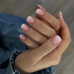 GUFUGU close-up of marble and French tip details, highlights design clarity