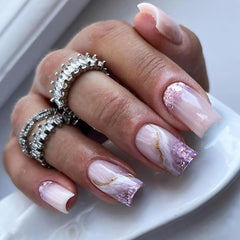 GUFUGU nails arranged by width to show 12 sizes for precise fitting and comfort
