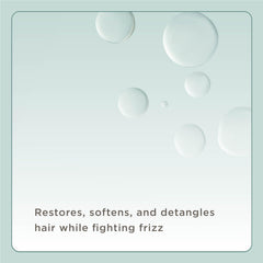 Hairitage spray nozzle close-up demonstrating smooth mist application for quick detangling