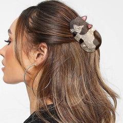 Hapdoo close-up of clip teeth showing gentle rounded edges for hair protection