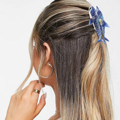 Hapdoo clip worn in hair demonstrating everyday style and reliable grip