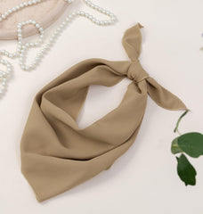 HBselect lifestyle travel styling on bag and outfit for versatile accessorizing