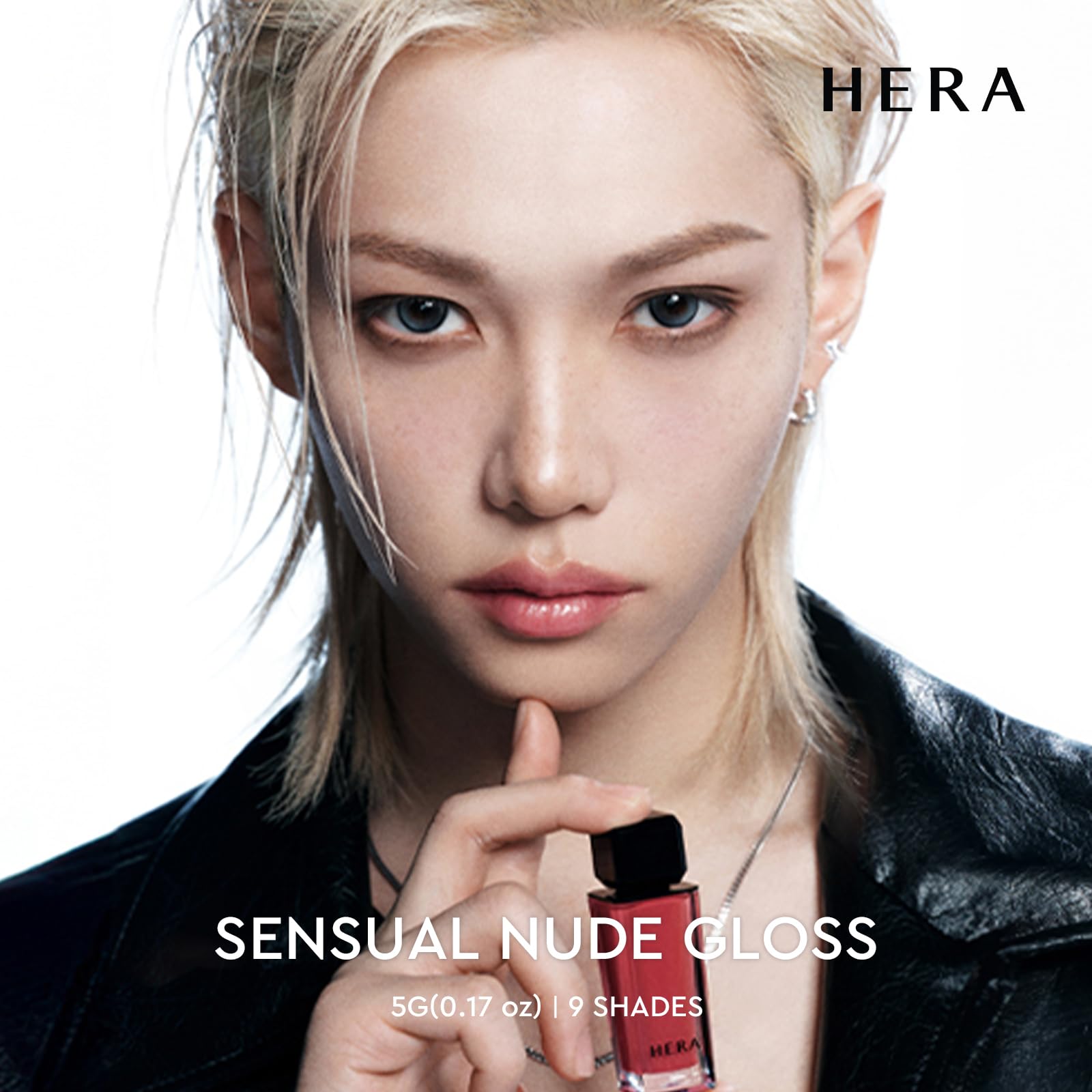 HERA FELIX applicator close-up demonstrating smooth wand for precise, even application