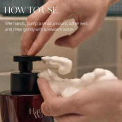 hetras goats milk and botanical visual emphasizing moisturizing benefit and skin nourishment