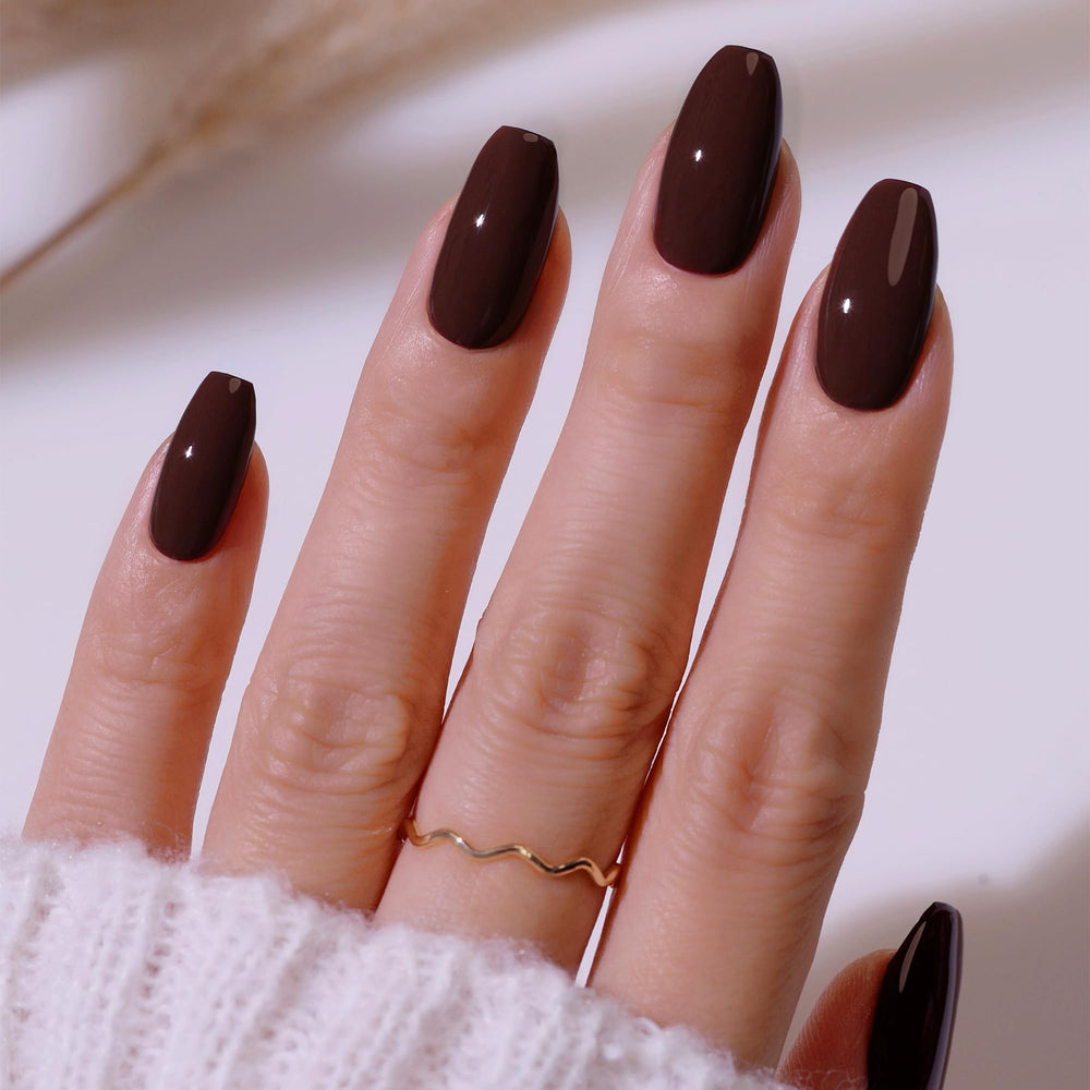 heyhae assorted strip sizes arranged to show fit for all nail shapes benefit