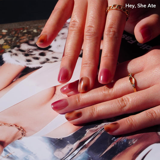 heyhae close-up of marble red strip texture highlighting glossy finish