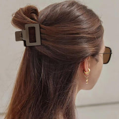 HFLYJPYW four neutral colors arranged flat to show cream, beige, dark brown, black options