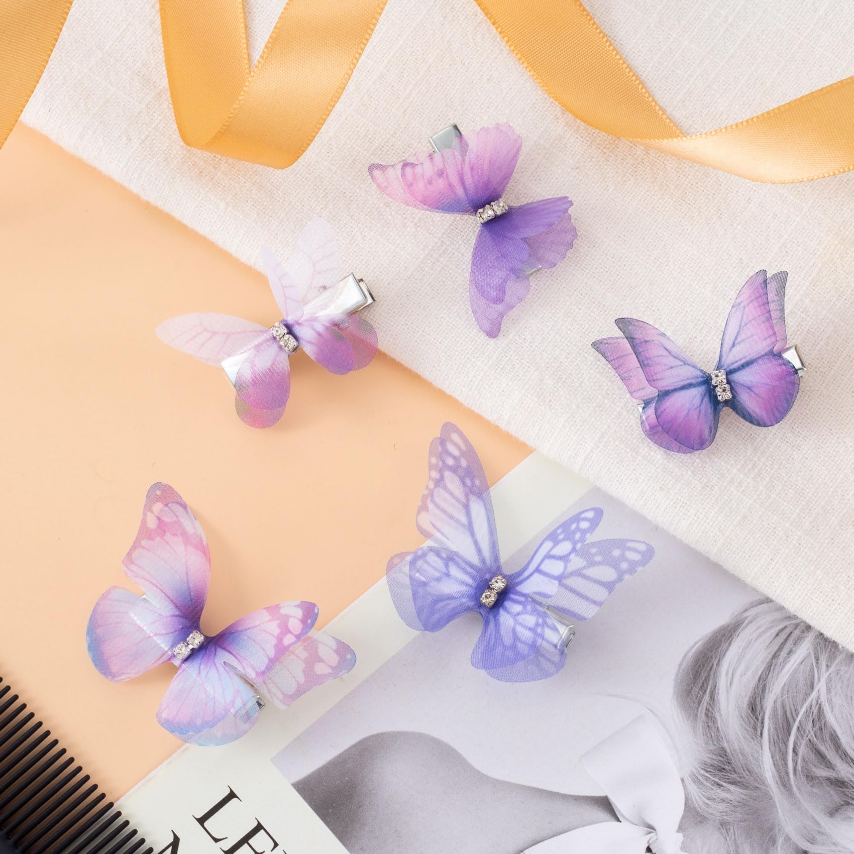 HINZIC metal snap barrette close-up demonstrates secure easy grip
