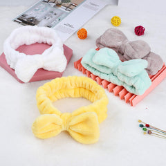 Hishexin headbands arranged at spa party, coordinated favors for guests benefit