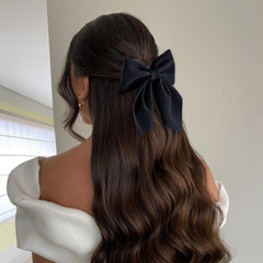 hisial model wearing side bow styling showing subtle elegance for outfits