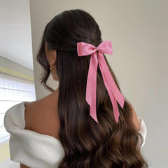 hisial worn in ponytail demonstrating polished look and reliable hold