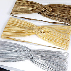 Hisight close-up of bowknot texture, shows durable gilded wire benefit