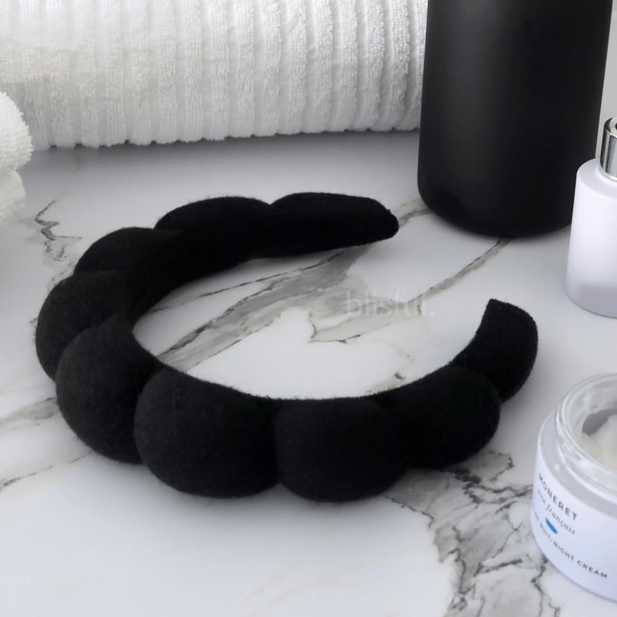 HitModa headband in use during face wash keeping hair secure for cleaner routines