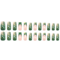 Hkanlre nails in hand showing scale and easy application
