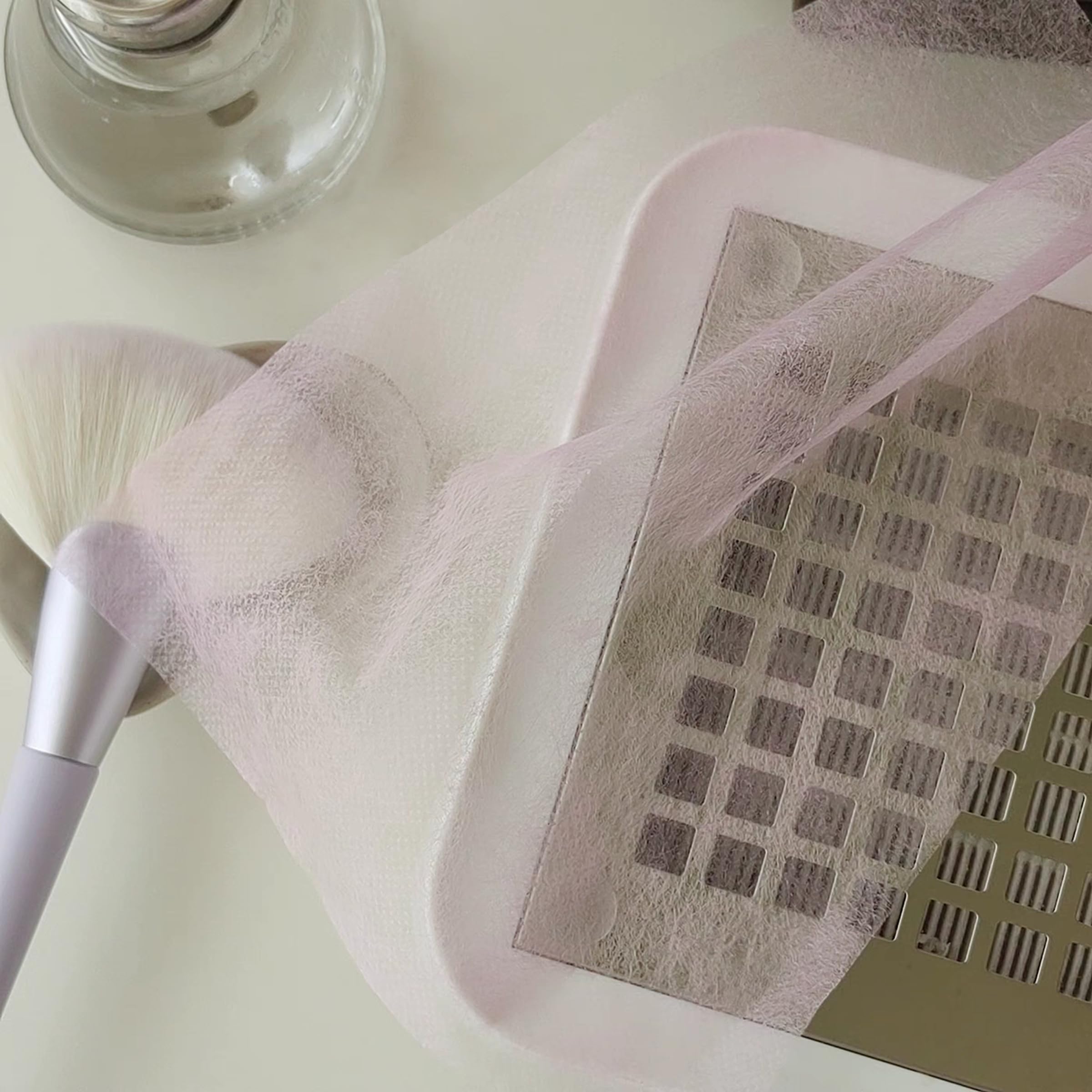 HLQHXWHZT sheet laid on nail dust collector in use keeping workspace cleaner