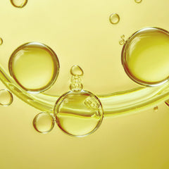 Hollywood Beauty applied to scalp with fingertips to soothe dryness