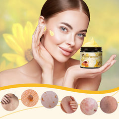 Holyarm applying cream on hand demonstrating quick absorption