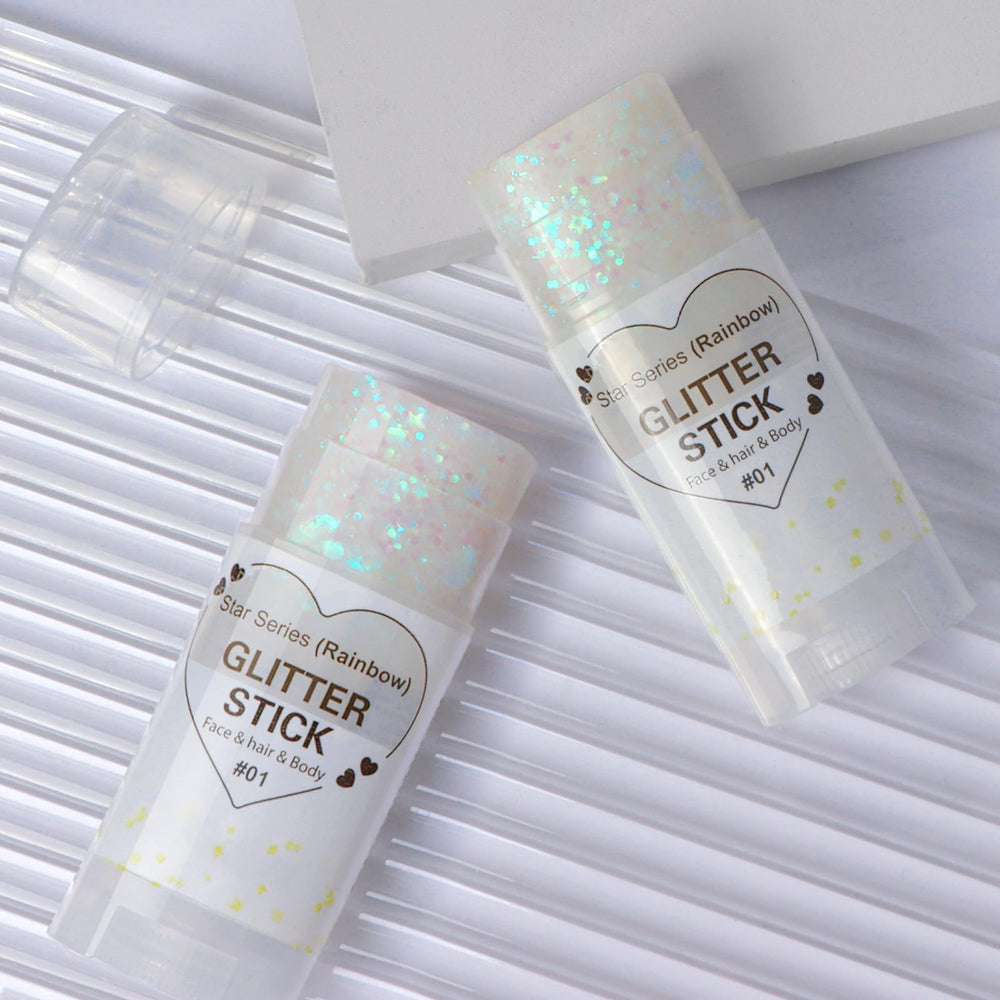 HOSAILY used at concert to show durable shimmer during live events