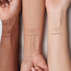 HOSAILY lifestyle image outdoors with freckles for natural sun-kissed finish