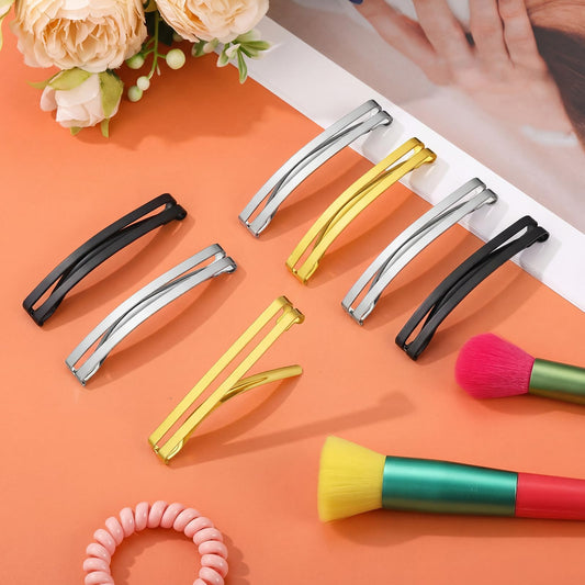 Hotop close-up of metal clasp detail illustrating secure grip and smooth edges for gentle hold