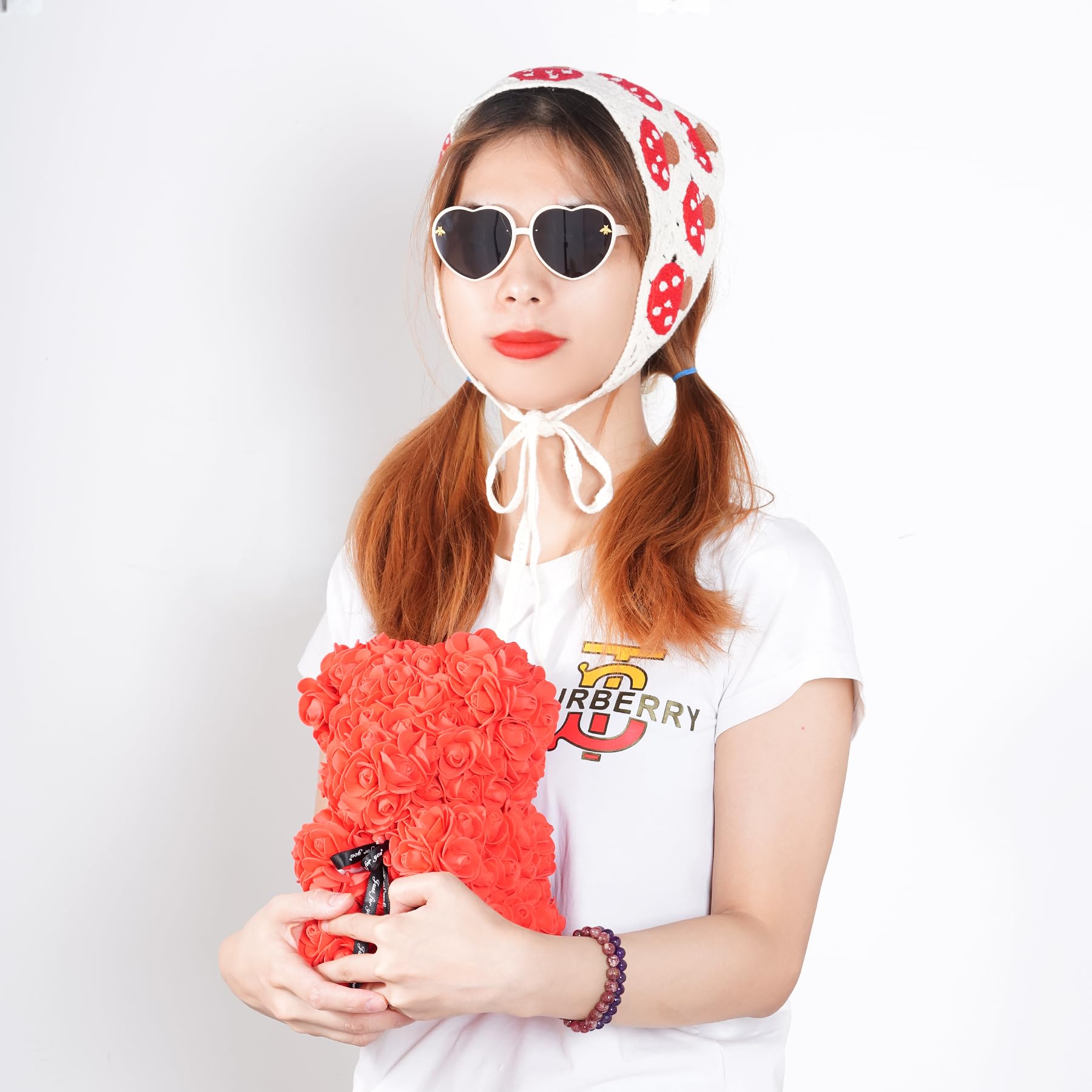 hoyuwak bandana worn by model in beige showing everyday style and secure fit