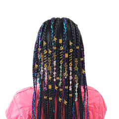 hoyuwak styled braids at a festival demonstrating eye-catching shimmer and personality