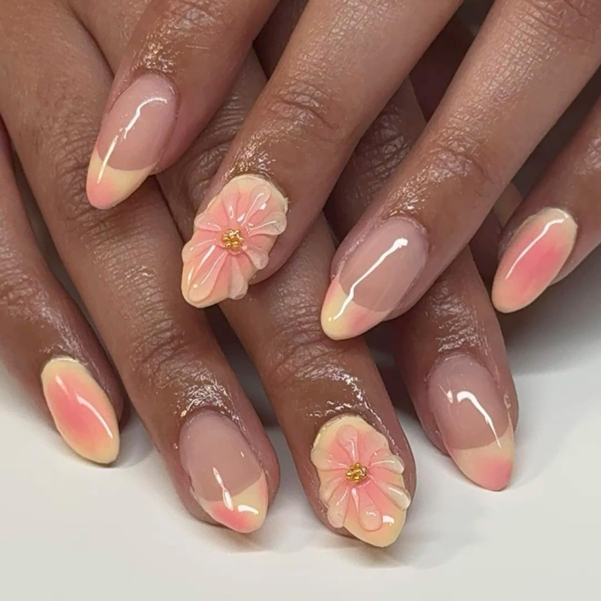 HPYFOI front packaging showing 24-piece short almond set for quick manicures